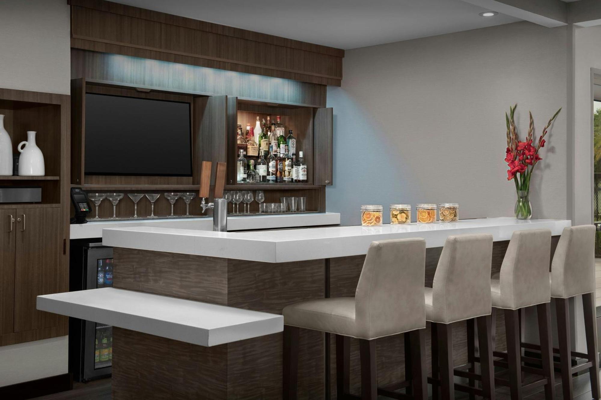 Hotel By Marriott South Bartram Park 3*