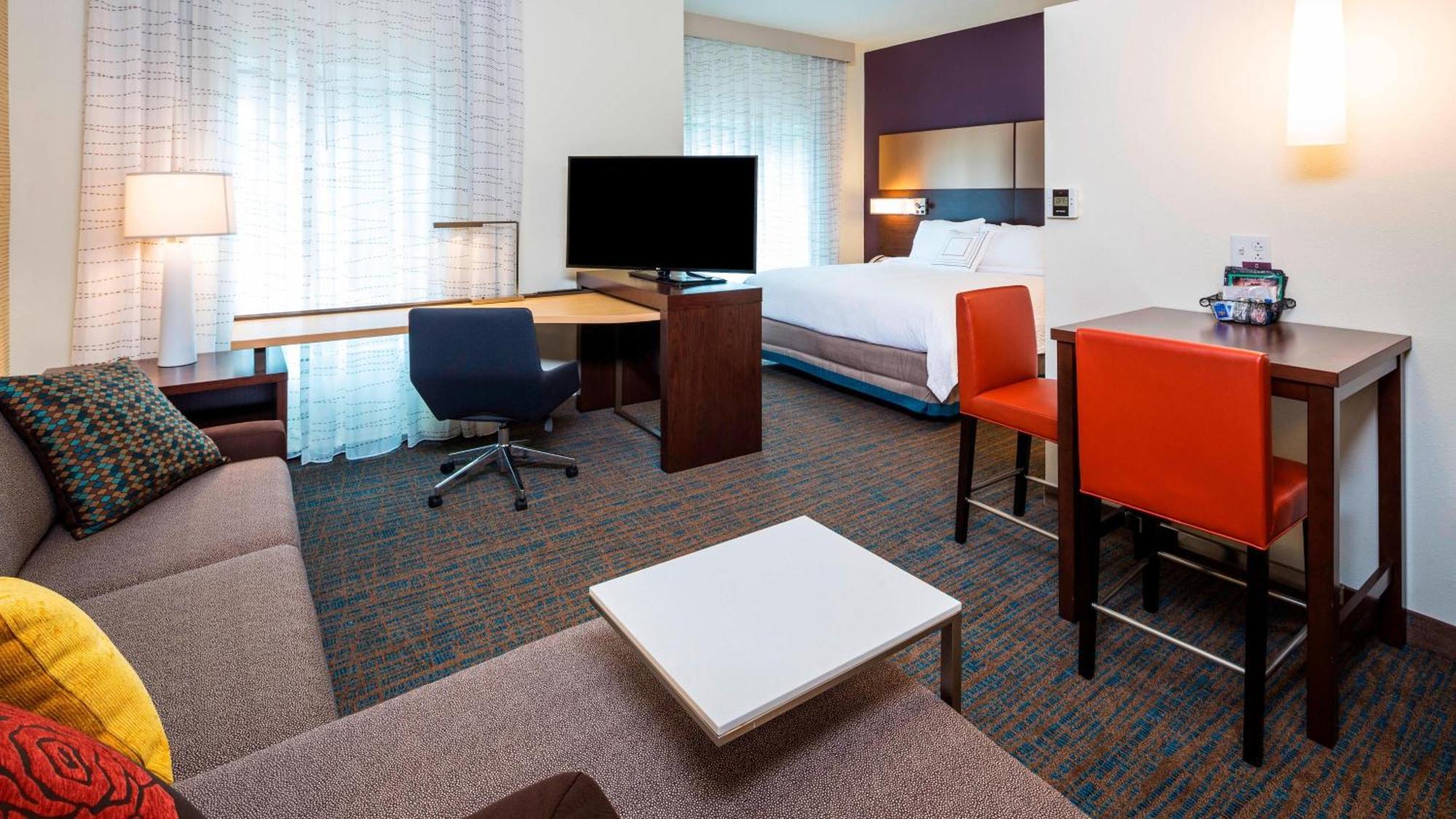 Hotel By Marriott South Bartram Park